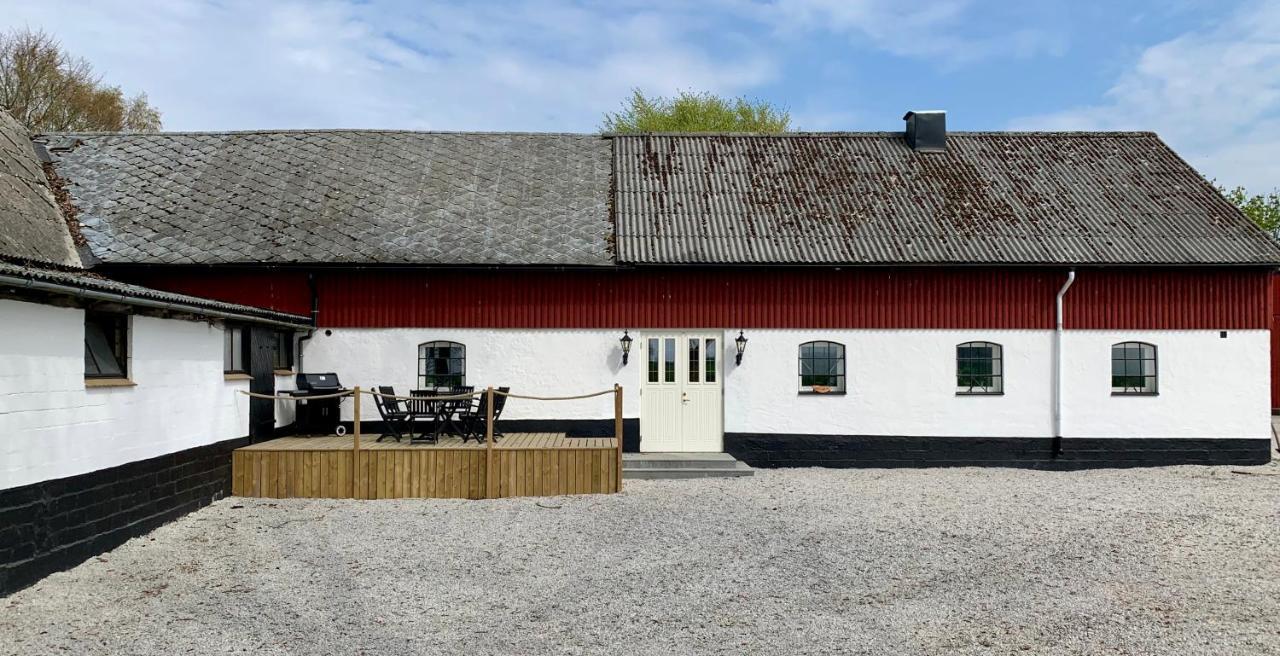 Dorisberg B&B - The Stables Loberod Buitenkant foto